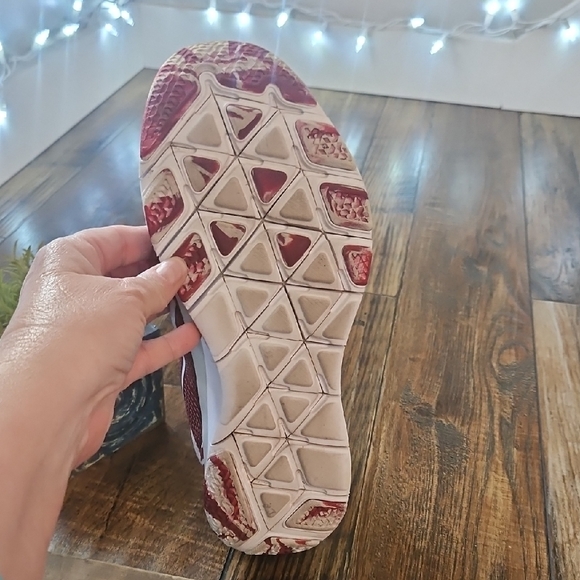 Nike Alabama Football Roll Tide Crimson and White Sneakers - Picture 6 of 10